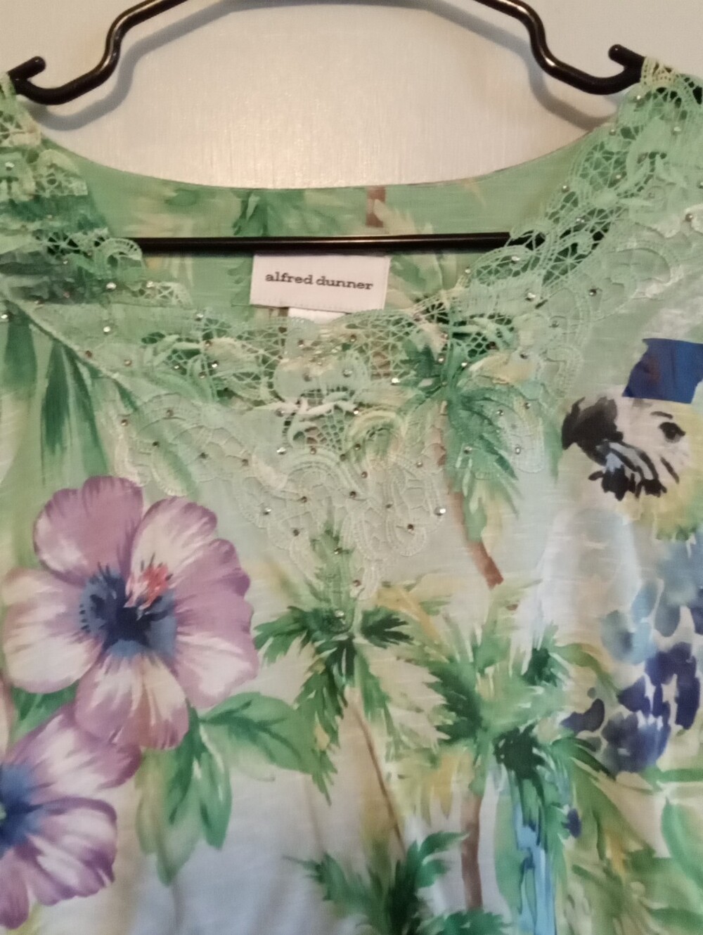 #6067 Parrot Tropical Top - L - Picture 2 of 3